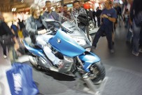 BMW Maxi-Scooter C 600 Sport:  soll die Fahreigenschaften eines Motorrads mit der Agilität und dem Komfort eines Rollers vereinen