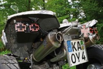 Mussgnug KFX 700, Heck: Kreuz-Leuchten und Krieger-Doppelauspuff