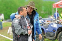 ECHT Endurocup Hessen Thüringen  Mario Dietzel, der ECHT-Chef und Jörg Thielicke im Benzingespräch