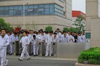 CF Moto Arbeiter: übertarifliche Bezahlung und weit über gesetzliche Anforderungen hinausgehender Versicherungsschutz