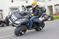 CF Moto: speziell ausgebildete Testpiloten