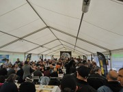 Can-Am Spyder Celebration 2012, Festzelt: zu wenig Sitzplätze und eineinhalb Stunden Wartezeit am Buffet