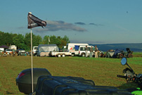 Anreise beim 4. AP Martin Quadtreffen im Jahr 2011: vor dem großen Regen noch alles wunderbar Anreise beim 4. AP Martin Quadtreffen im Jahr 2011: vor dem großen Regen noch alles wunderbar