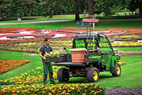 John Deere Gator UXV 855 D: Kosten im Griff mit Wartungsprogrammen ‚PowerGard‘ und ‚PowerGard Protection‘