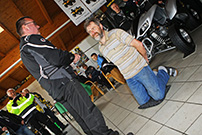 Brainwashing Days 2014: Markus ‚Supra‘ schlägt ‚RR‘ zum Ritter