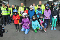 Benefiz Quad Ausfahrt 2014 der Initiative Glückliche Kinderherzen am 24. Mai: 40 leuchtende Kinderaugen