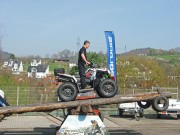 Freppon Hausmesse 2015, ATV-Wippe: sicher mit Helm Freppon Hausmesse 2015, ATV-Wippe: sicher mit Helm