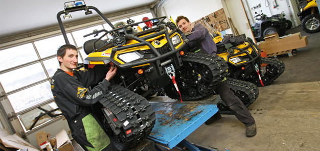 Mechaniker gesucht: Das Team von Baumgartner Quad & ATV sucht eine/n Mitarbeiter/in für die Montage-Werkstatt in Lenggries