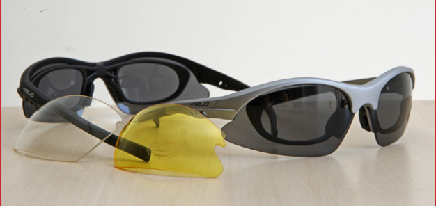 Mit herausnehmbaren Innenrahmen für optische Gläser: Sonnenbrillen für Brillenträger von Schuurman