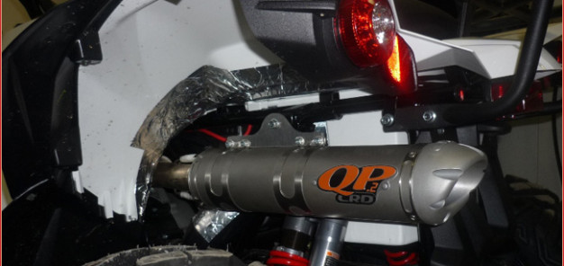 Quad King: QP2 Auspuff für die Urano 700