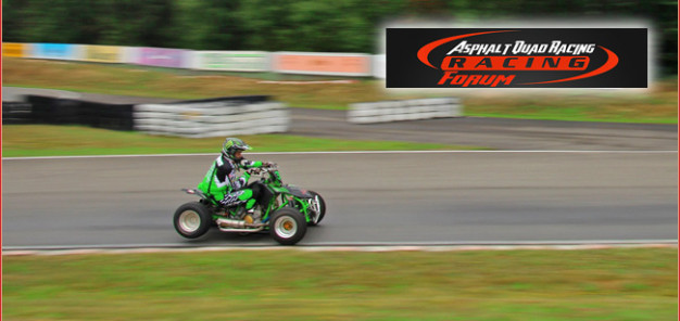 SuperMoto Quad Event 2014: Riesen-Spaß für alle, die mit zwei oder vier Rädern einfach mal Motorsport-Luft schnuppern möchten