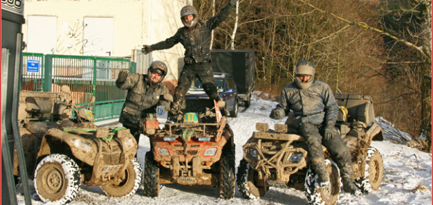Extreme Quad Brombachsee: die sieben Freunde aus dem Fränkischen Seeland sind begeisterte Schlamm-Fahrer